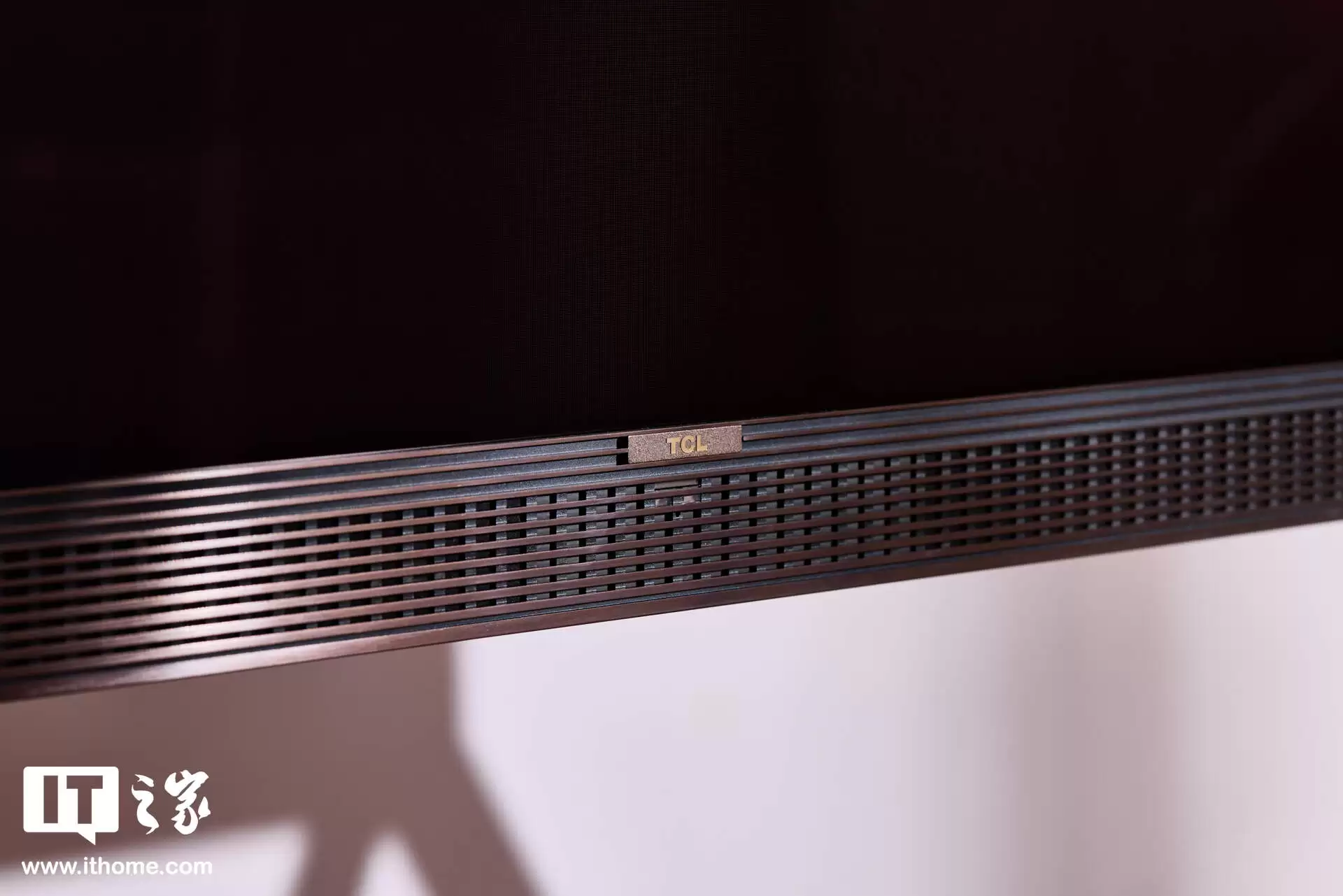 TCL X11L 98 吋 SQD-Mini LED 电视图赏:顶配机皇,100% BT2020 色域、上万尼特亮度 TCL X11L 98 吋 SQD-Mini LED 电视图赏:顶配机皇,100% BT2020 色域、上万尼特亮度