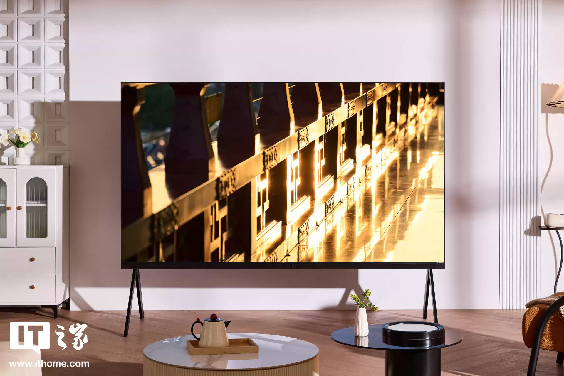 TCL X11L 98 吋 SQD-Mini LED 电视图赏:顶配机皇,100% BT2020 色域、上万尼特亮度 TCL X11L 98 吋 SQD-Mini LED 电视图赏:顶配机皇,100% BT2020 色域、上万尼特亮度