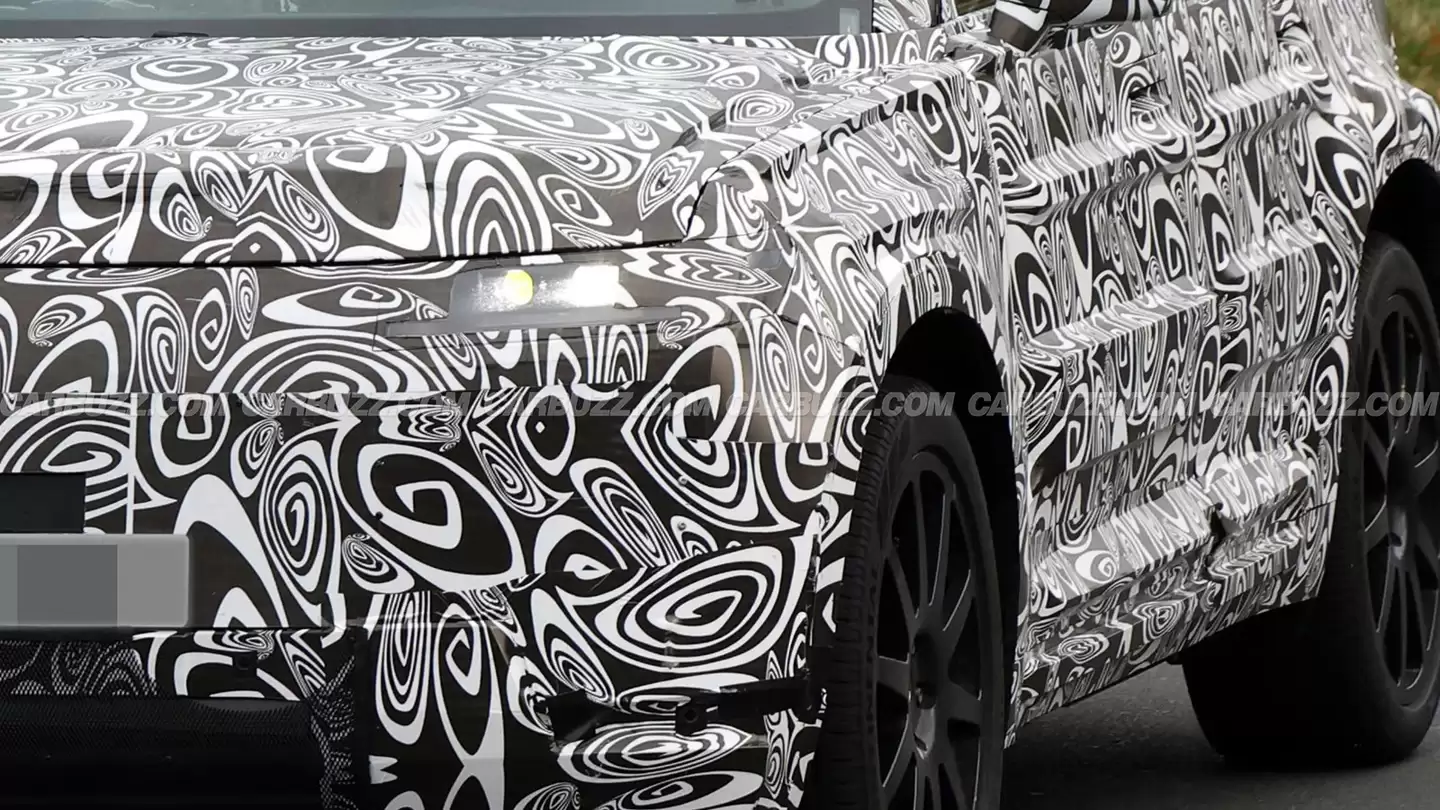 路虎卫士 80 原型车曝光:硬派风格、800V 平台、350kW 快充 路虎卫士 80 原型车曝光:硬派风格、800V 平台、350kW 快充