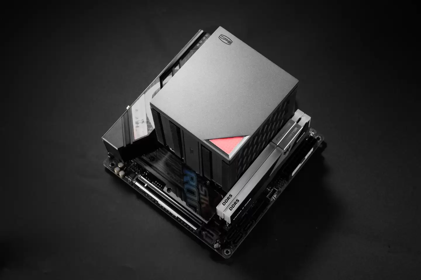 ߶Ƚ 118.5mmƵƳȹС˫ɢ RZ620M X