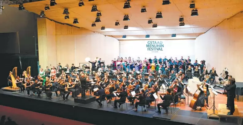 ����ɡ������������ļ����߹�300��