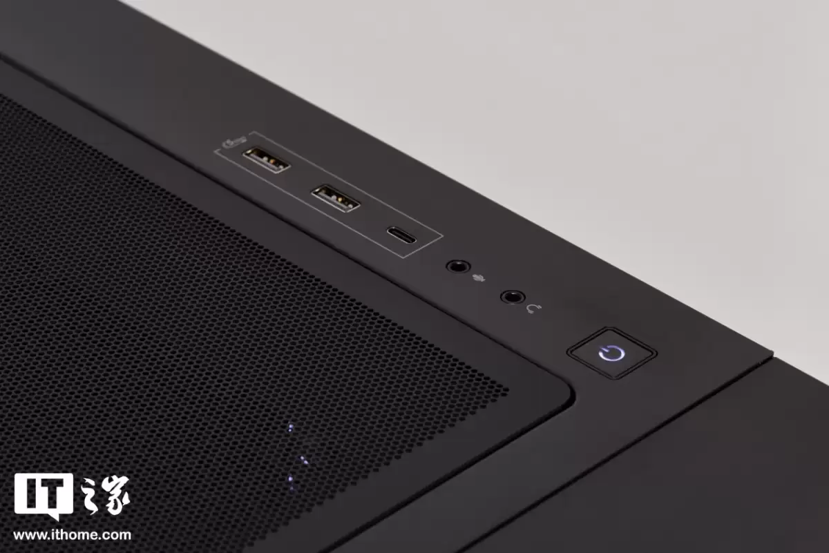 ROG ħ�� 9X ̨ʽ��Ϸ����ͼ�ͣ����������һ��ĵƹ���ѧ