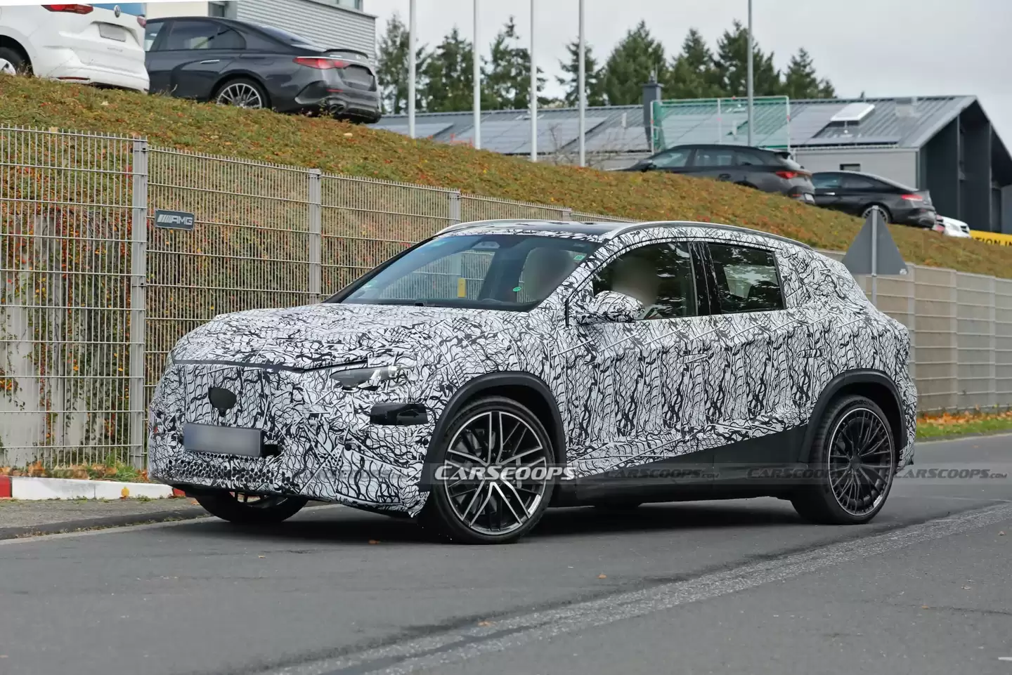 AMG ���硰С���ڡ��³� GLA EQ �����ع⣺��Ϣ�Ƴ� 500 ����������Ư��ģʽ