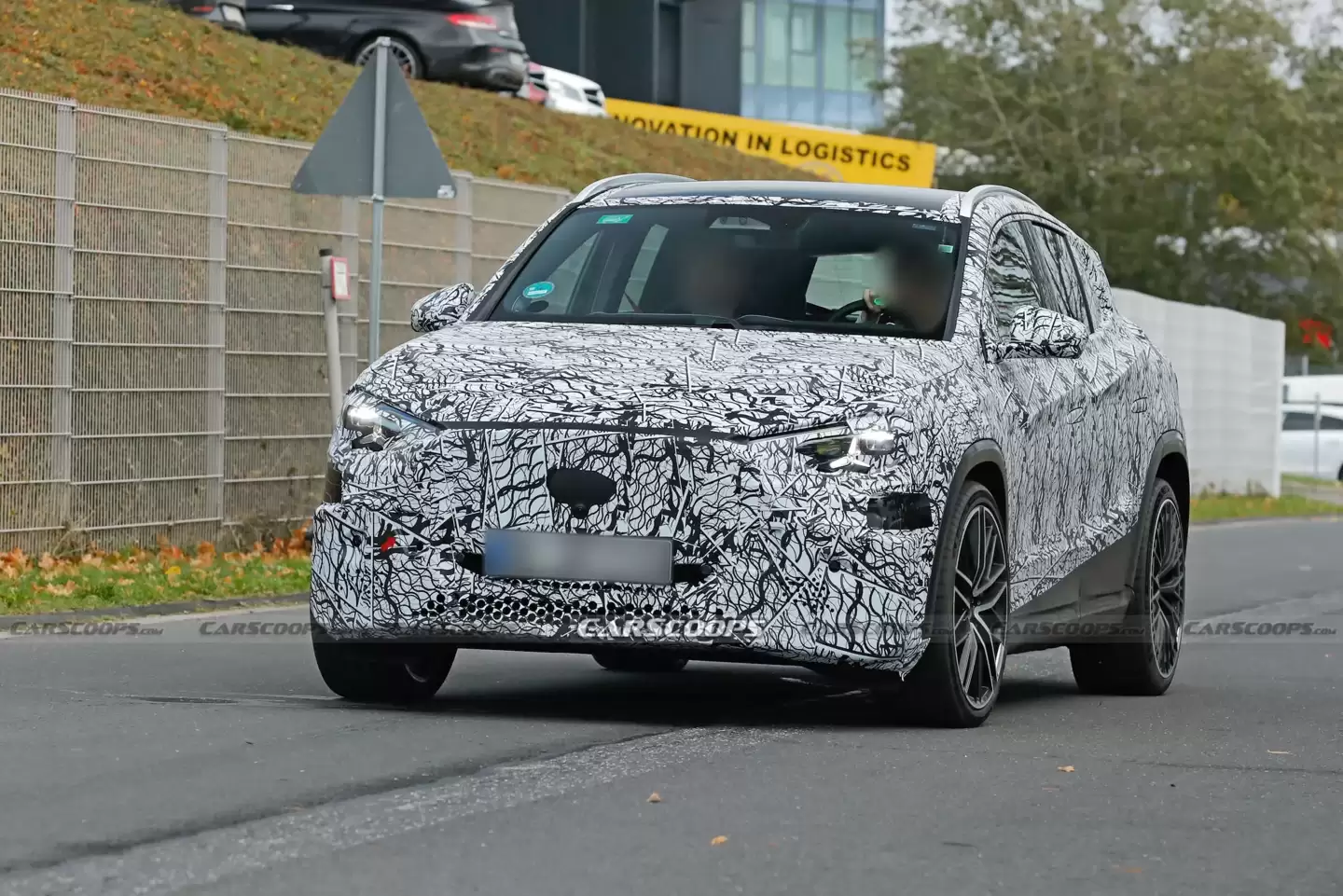 AMG ���硰С���ڡ��³� GLA EQ �����ع⣺��Ϣ�Ƴ� 500 ����������Ư��ģʽ