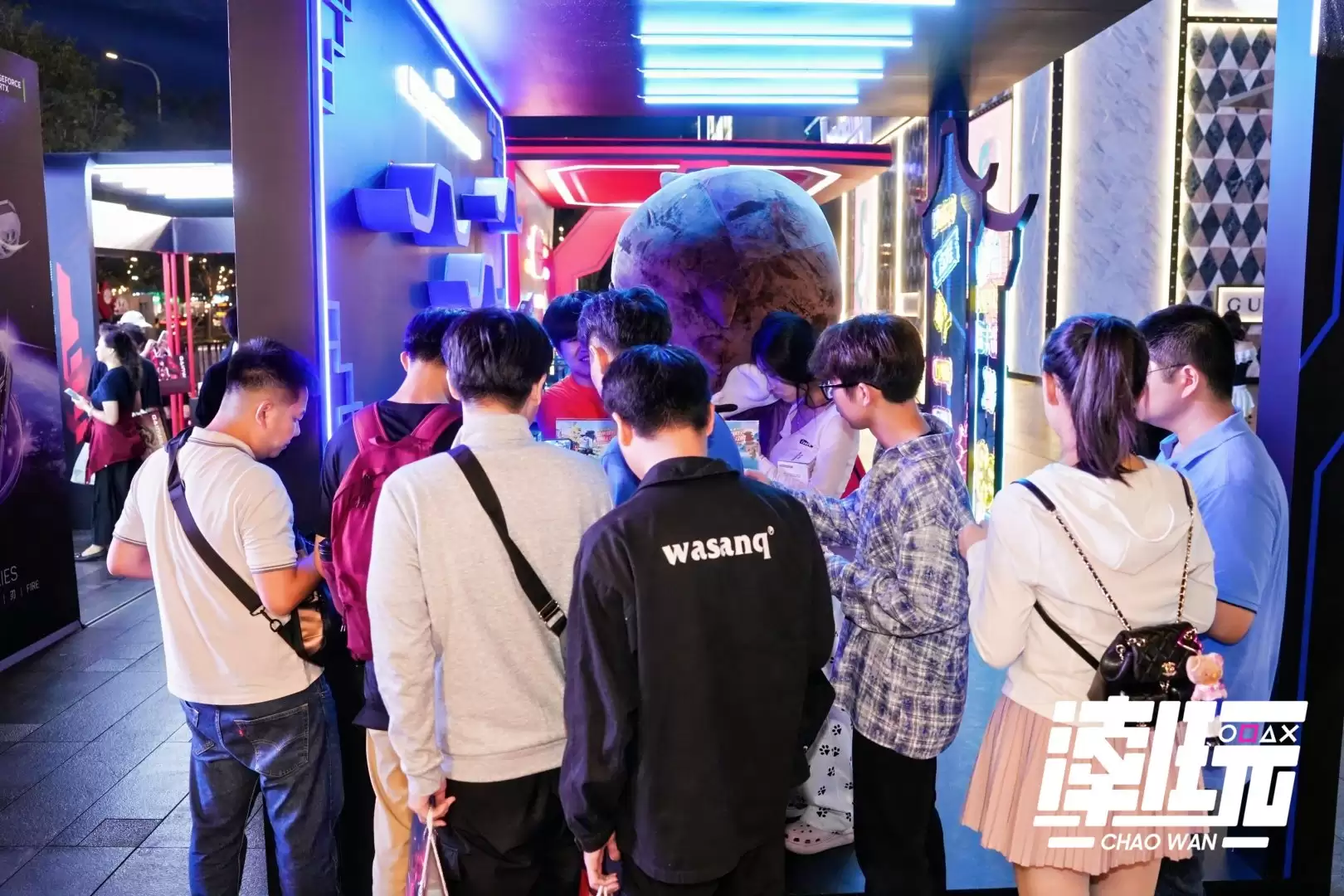 ���ݡ������桱���껪Բ���ٰ� ��̬���ʷ׳ʾ�ϲ����