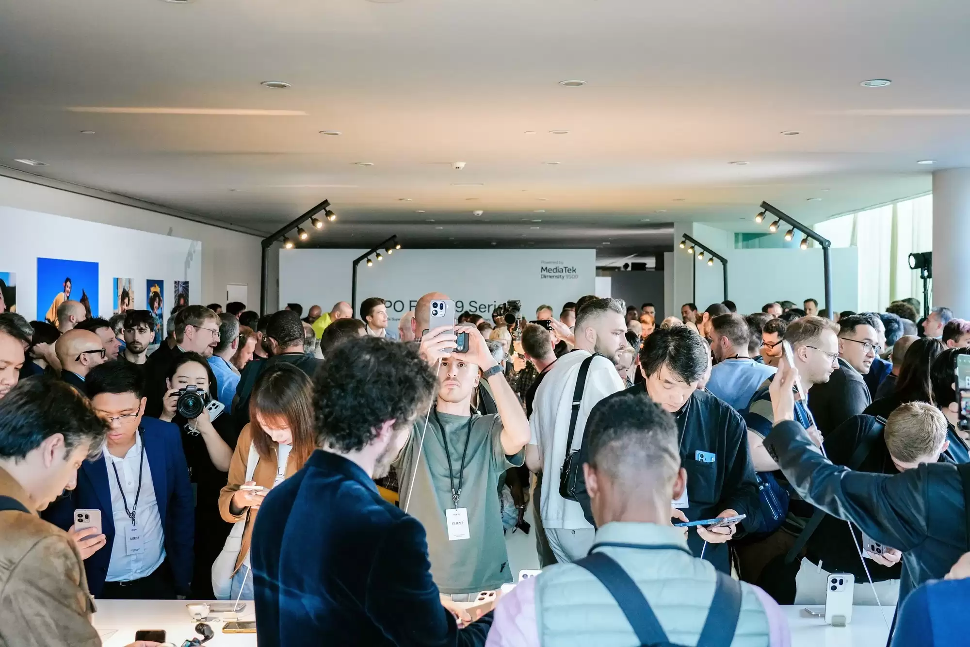 OPPO Find X9ϵ�к�����������������������ʾ���������ˡ�