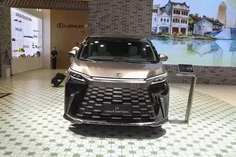 �׿���˹�Ƹ��������MPV���ܺ������пռ�