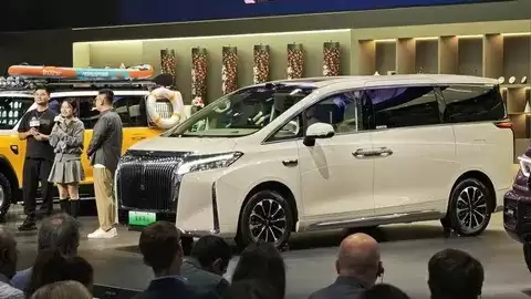 κ����VLA��ģ�ͣ��������ܼ�ʻ�¼�Ԫ