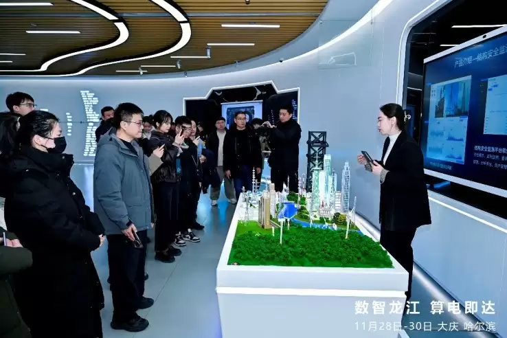 �������� ��缴��������ϵ���ɫ������ƪ��