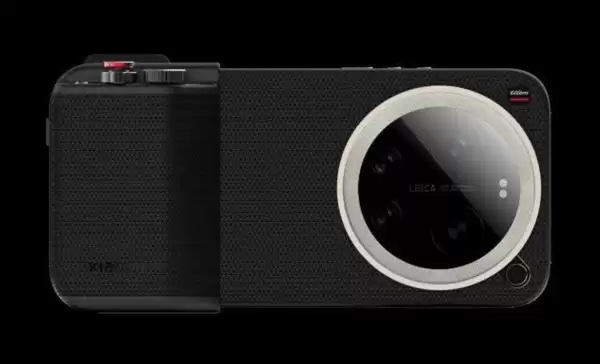 С��17 Ultraȫ����Ϣ�ع� iPhone 16�۱����˻���д��ʷ��