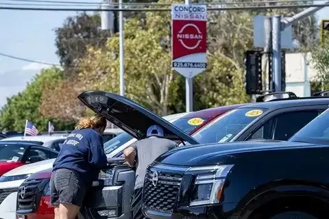 ���۸����¹�ѹ�������������Իع�ѡ���޳�����