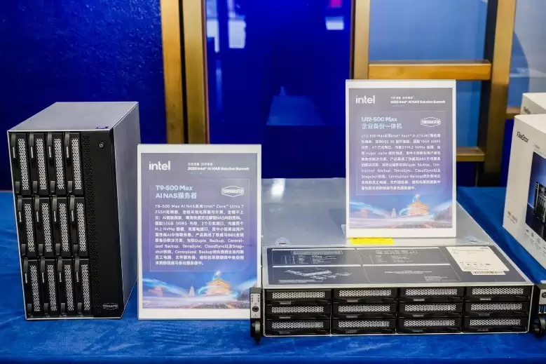 ���ܱ������ݴ�ܵĵײ��߼� Ӣ�ض�Я��AI NAS��̬�ͷ�Ӳ����������Ǳ��