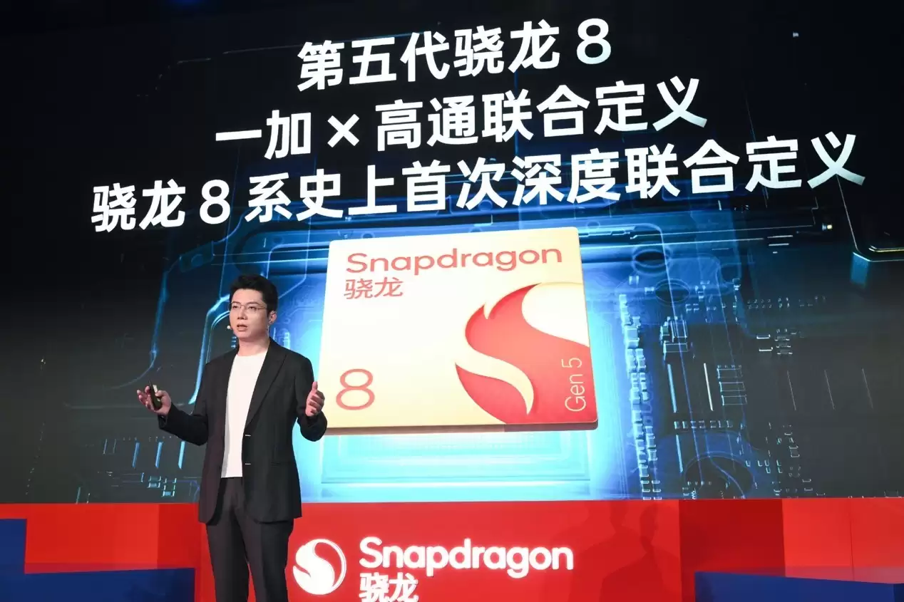 �����˻��ڱ��ܷ֣�һ���Ѿ�����Ϸ��������̬