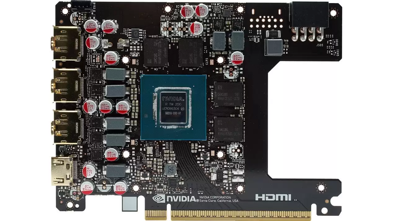 ˫�Դ�汾��ҹӥ��ϵ����Ϯ��RTX5060 Ti����