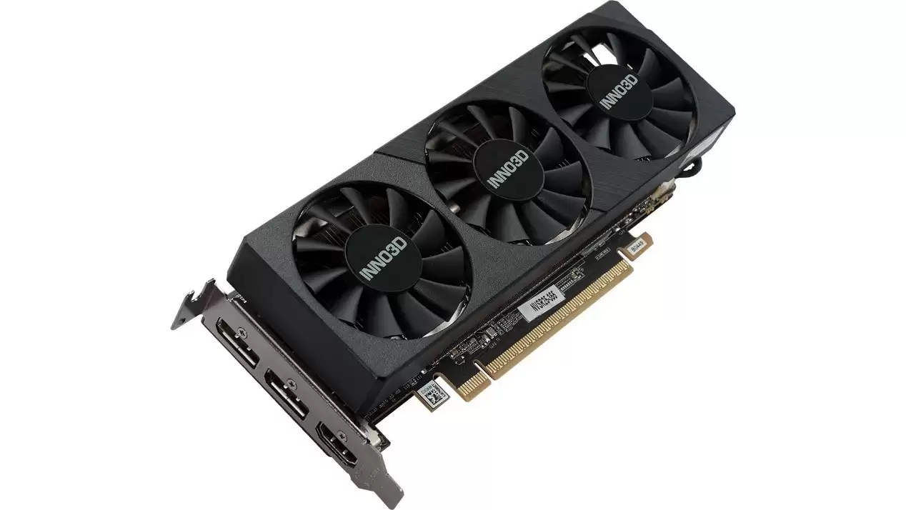 ITX机型救星!RTX5060 LP半高刀卡开箱 ITX机型救星!RTX5060 LP半高刀卡开箱