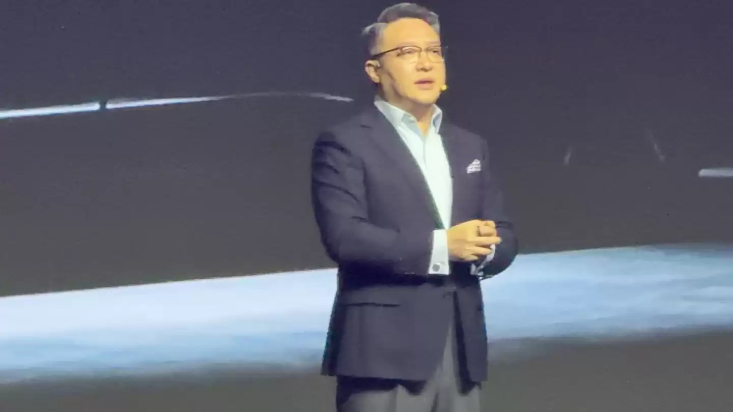 �������ܲó���ʹ��������ҵ���󣺲��ֳ��������й�����Ƹ߶�