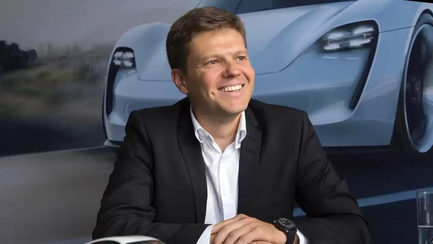 AMG �ش����±䶯��ԭ��ʱ�� Taycan ������Τ�˰ͺճ��� CEO