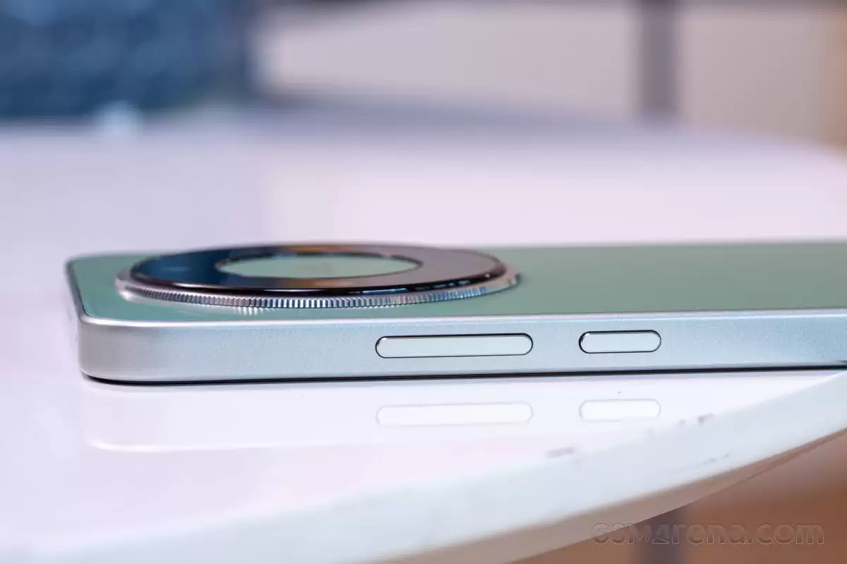 ��ҫ Magic8 Lite �ֻ����������� 6 Gen 4 оƬ��7500mAh ��أ���һ������ˤ����