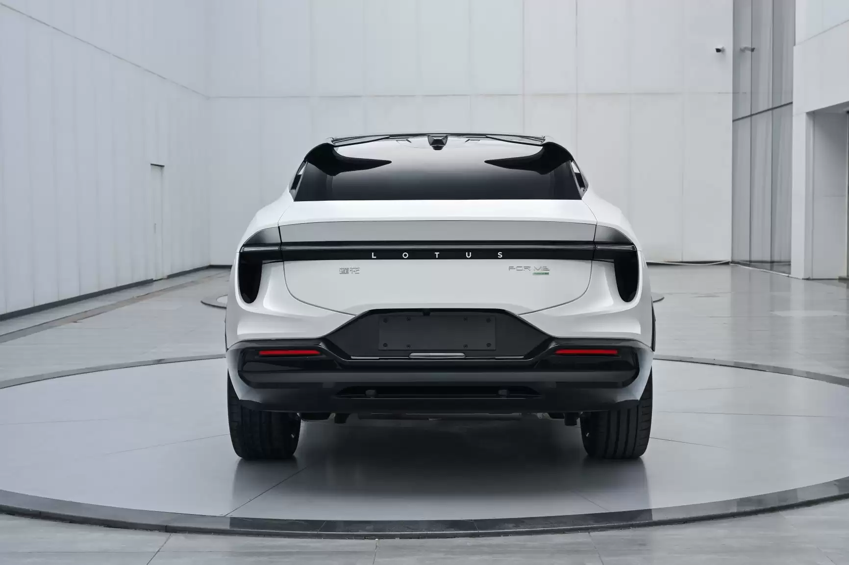 莲花首款插混 SUV 汽车“For Me”亮相:零百加速 3.3 秒,CLTC 纯电续航 420km 莲花首款插混 SUV 汽车“For Me”亮相:零百加速 3.3 秒,CLTC 纯电续航 420km