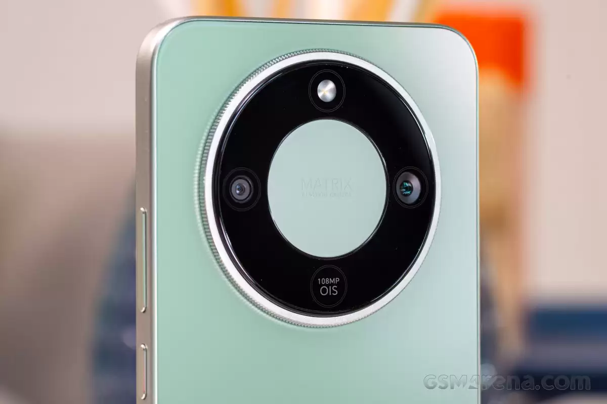 ��ҫ Magic8 Lite �ֻ����������� 6 Gen 4 оƬ��7500mAh ��أ���һ������ˤ����