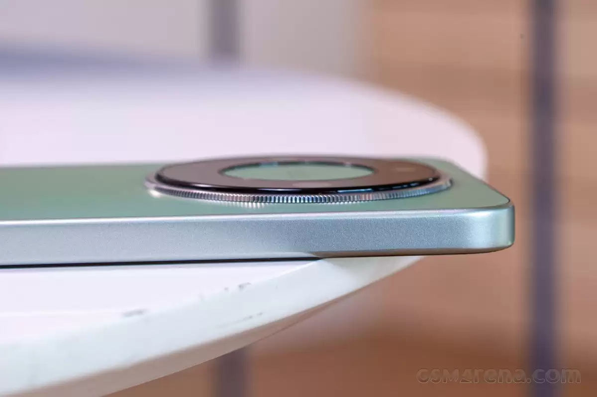 ��ҫ Magic8 Lite �ֻ����������� 6 Gen 4 оƬ��7500mAh ��أ���һ������ˤ����