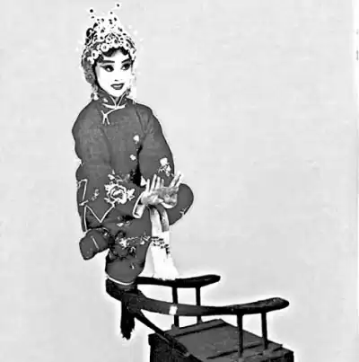 Ϸ���������һ��һʽ�Ծ���