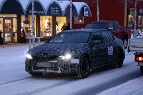 ȫ��һ��i3�����¼ܹ��ع⣬������640����