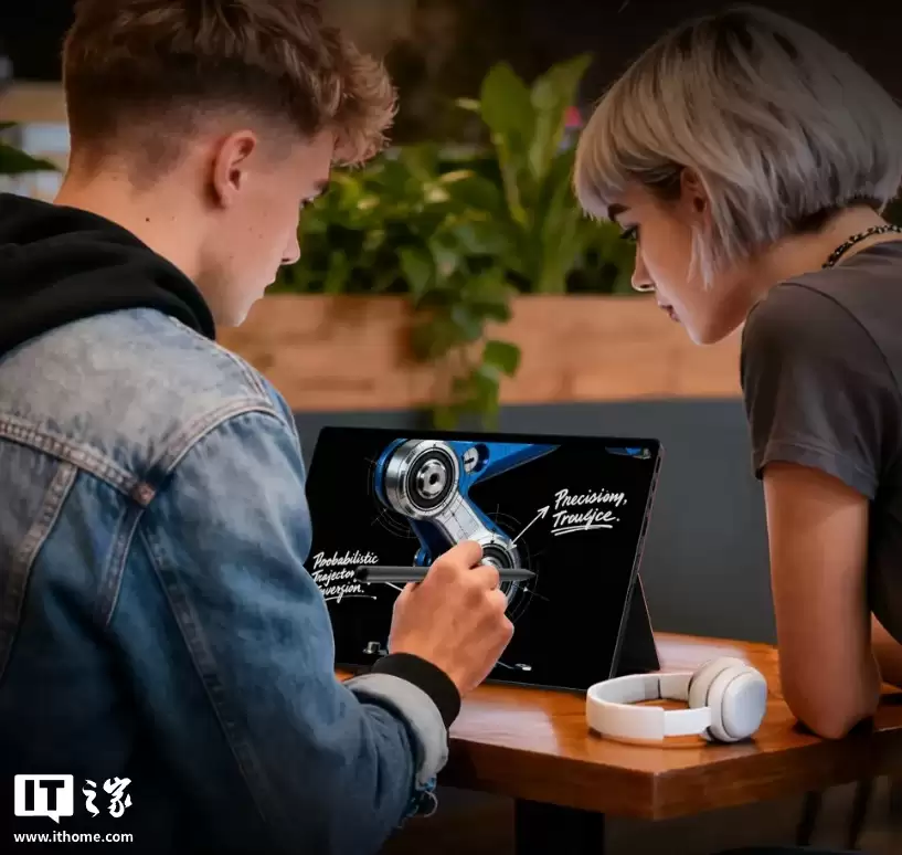 ��������ǿ������һ�ʼǱ�Ҽ�ű� Super X ��������� 120W �ͷš�4096 ��ѹ�У�13999 Ԫ��