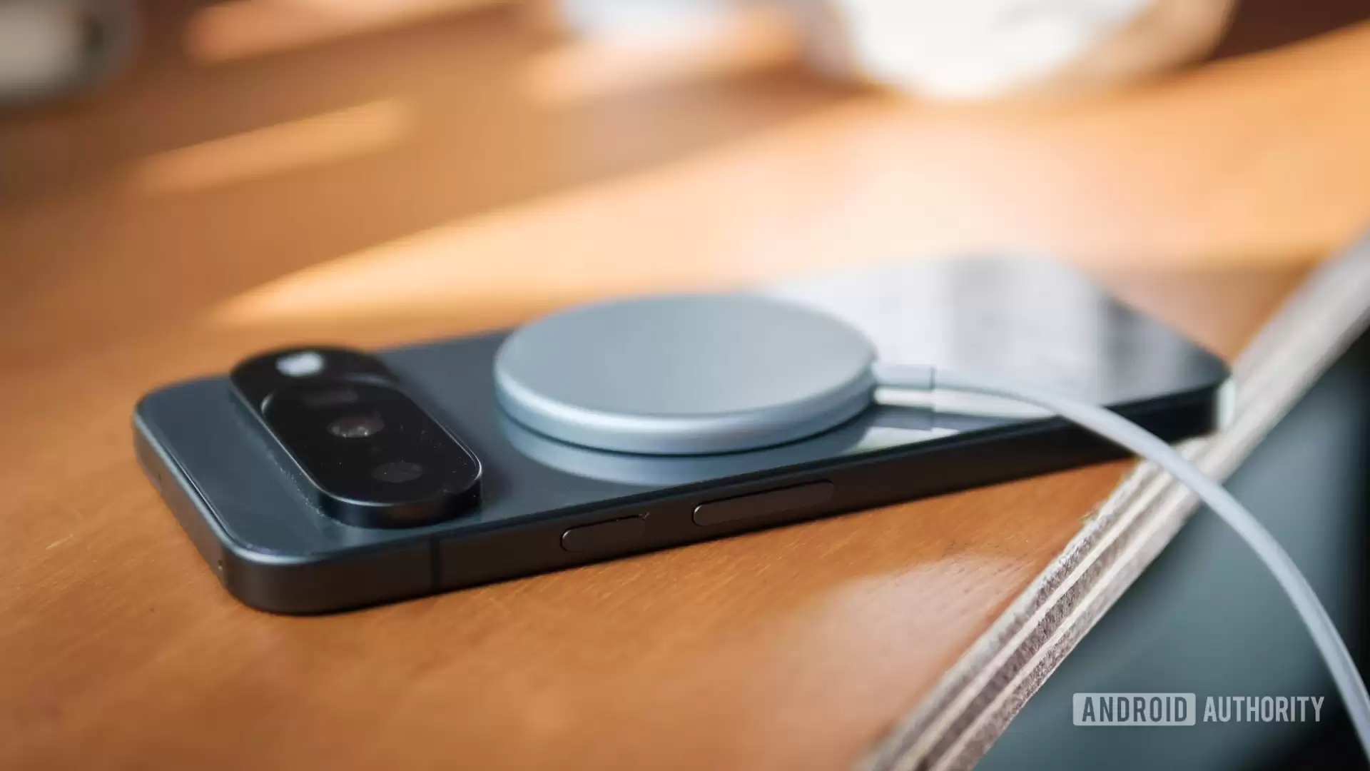 ���س䲻���磺�ȸ� Pixel 10 ϵ���ֻ��û��������߳�����������