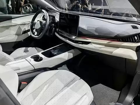 ����С�������׿�SUV ID.����07������