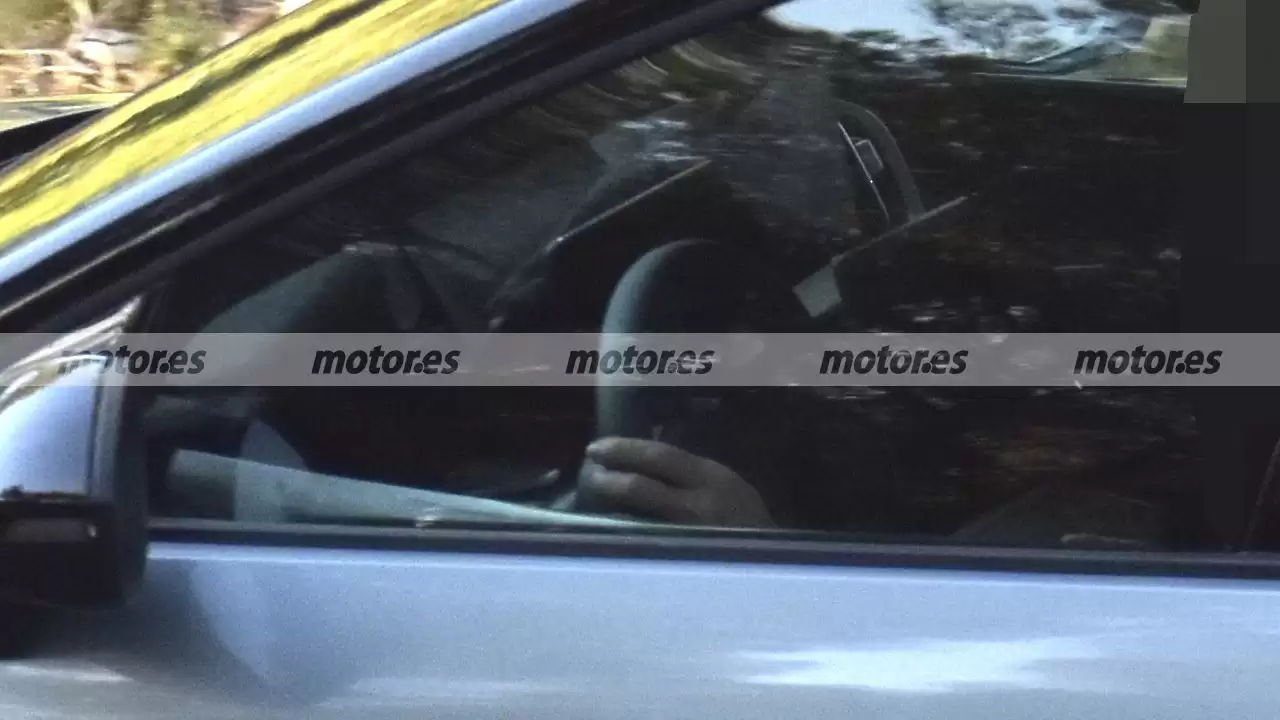 ���� ID.Cross ����С�� SUV ����������ع⣬��������