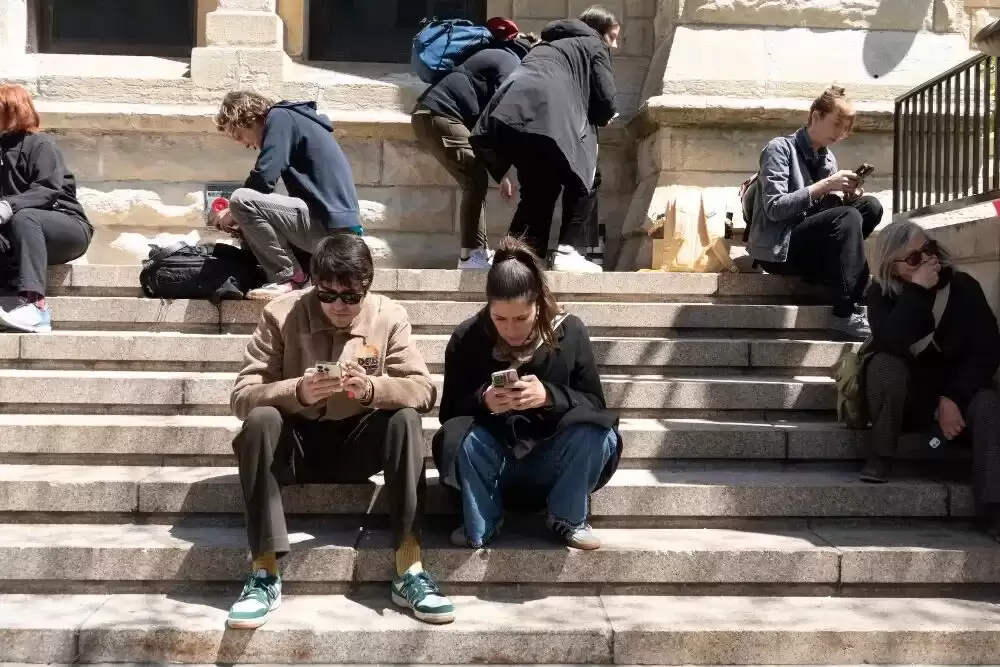 �������µ��飺59% �е��� AI ��в���������벻��