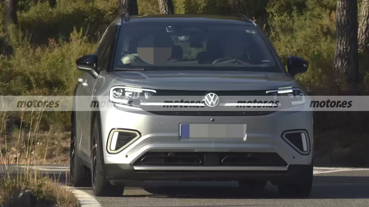 ���� ID.Cross ����С�� SUV ����������ع⣬��������