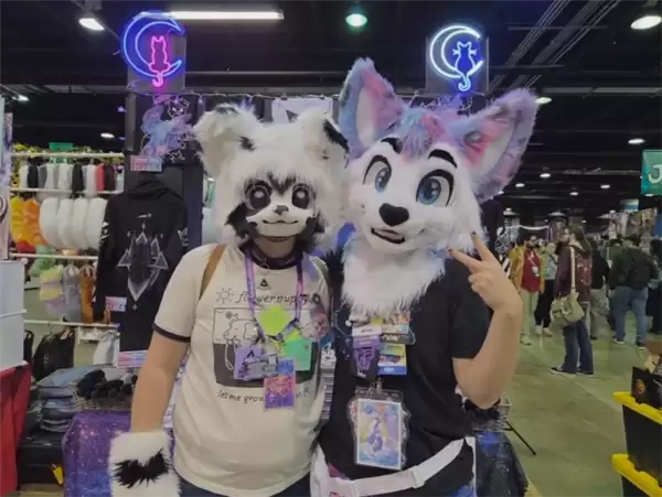 ƻ��iOS�ֺ�ɫ�˾��쳣����׿��Ƭ�Ŵ���