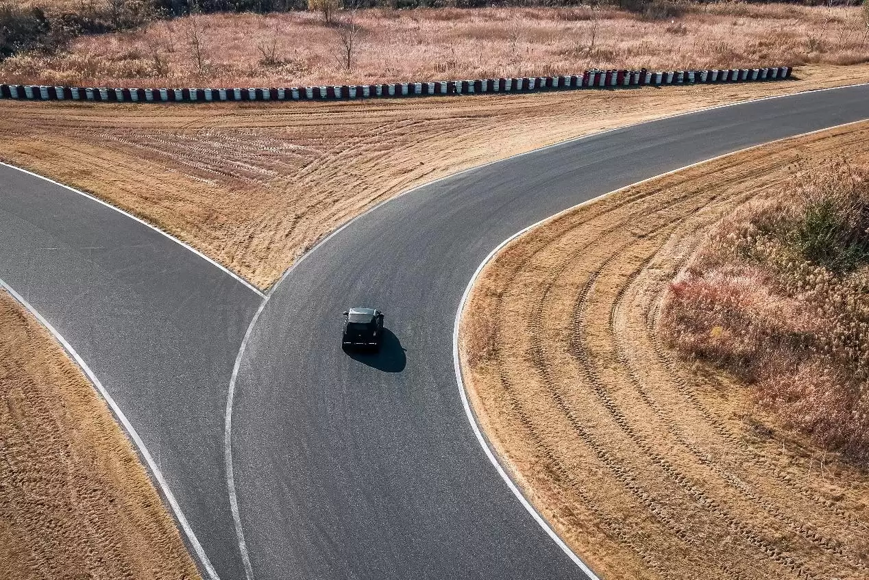 �ع顰�ϱ��С���smart #2 ˫�Ŵ���С������·��