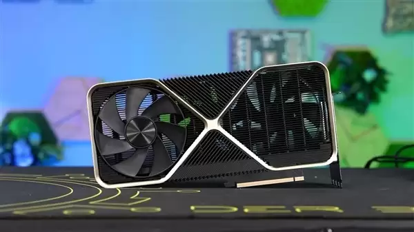 NVIDIAδ����TITAN Adaԭ���Կ��׶���Ȳ��