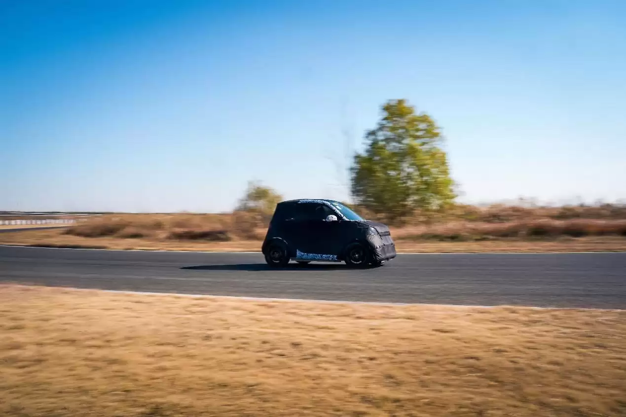 �ع顰�ϱ��С���smart #2 ˫�Ŵ���С������·��