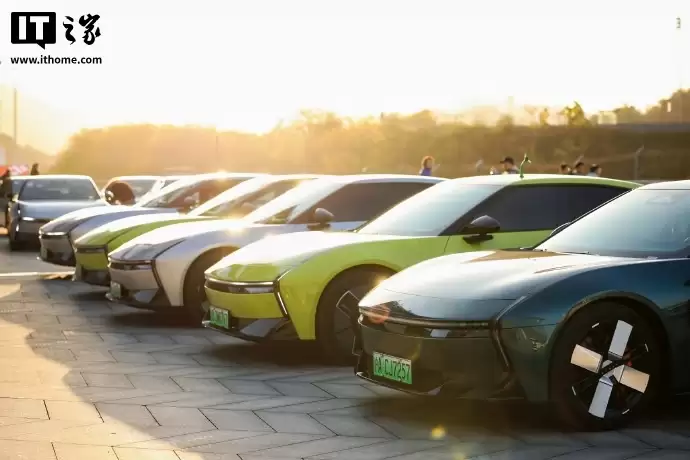 ��Ϣ��С�����ڹ����л�� L3 ���Զ���ʻ��·�������գ���������̬����·����