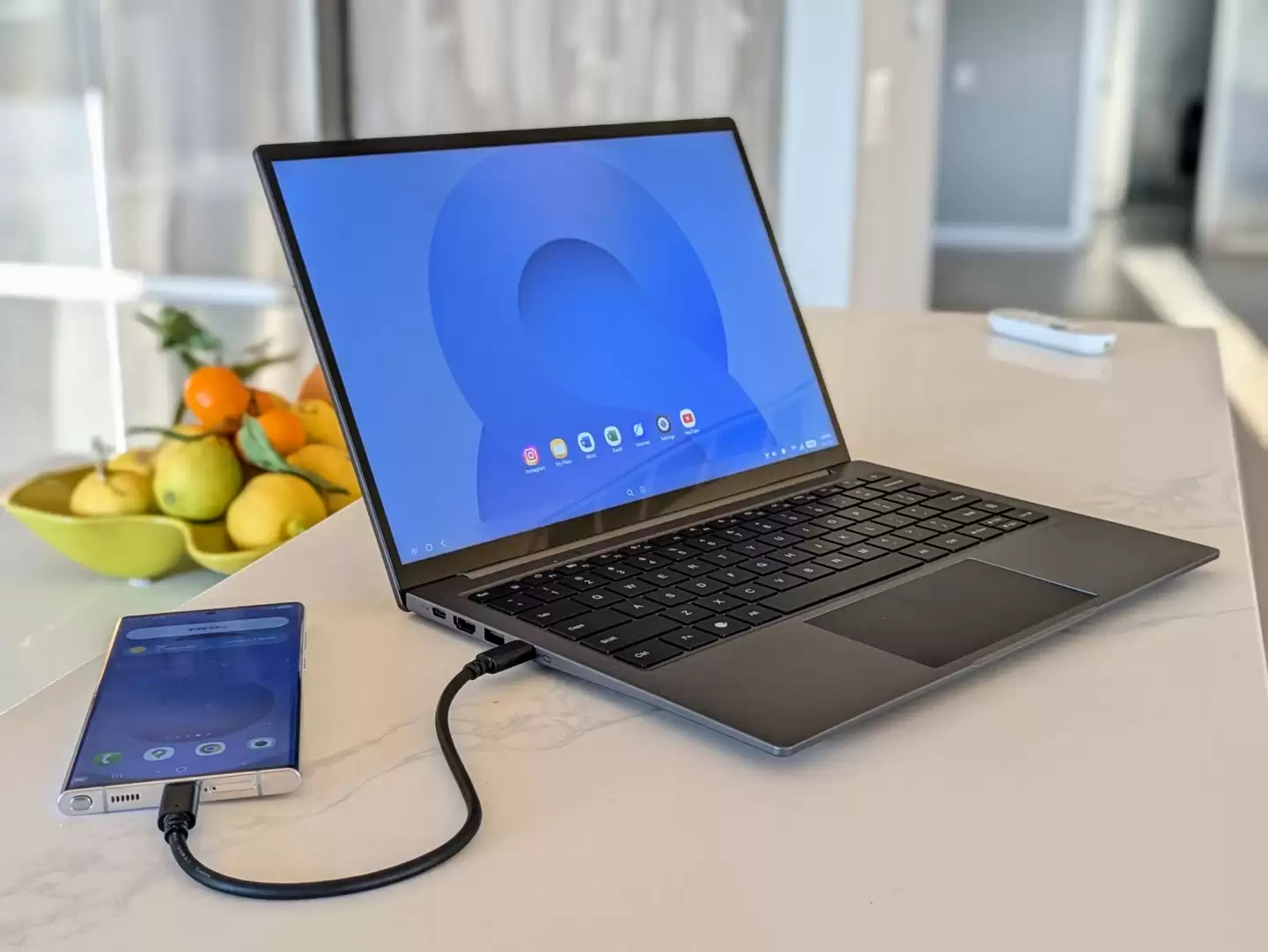 ���� DeX ��Ѱ��£�NexDock 6 �ǳ����� Galaxy S25 ���ֻ����� 14 Ӣ��ʼǱ���