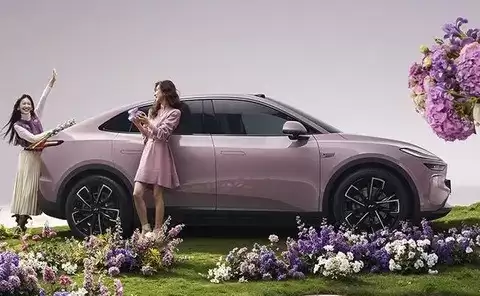 �ֵ�L60��������������ɫ 12��18�����н���