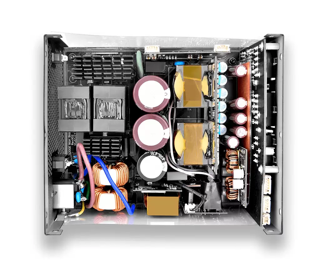 ��Խ�Ƴ� Toughpower i2000W ���ֵ�Դ��4 ��ԭ�� 12V-2×6 ���