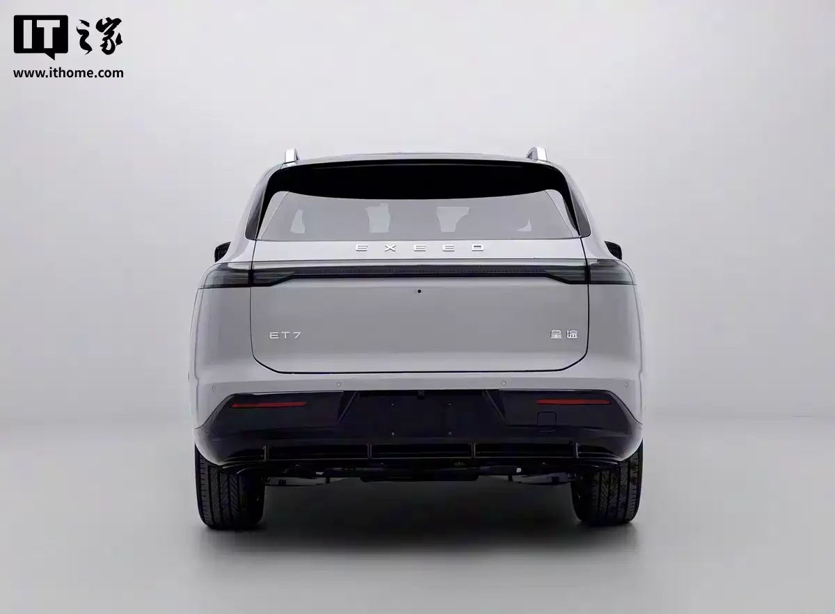 ������; ET7 ��ؼ�������Ϣ���������̰洿������ 203km / ���綯������ 726km