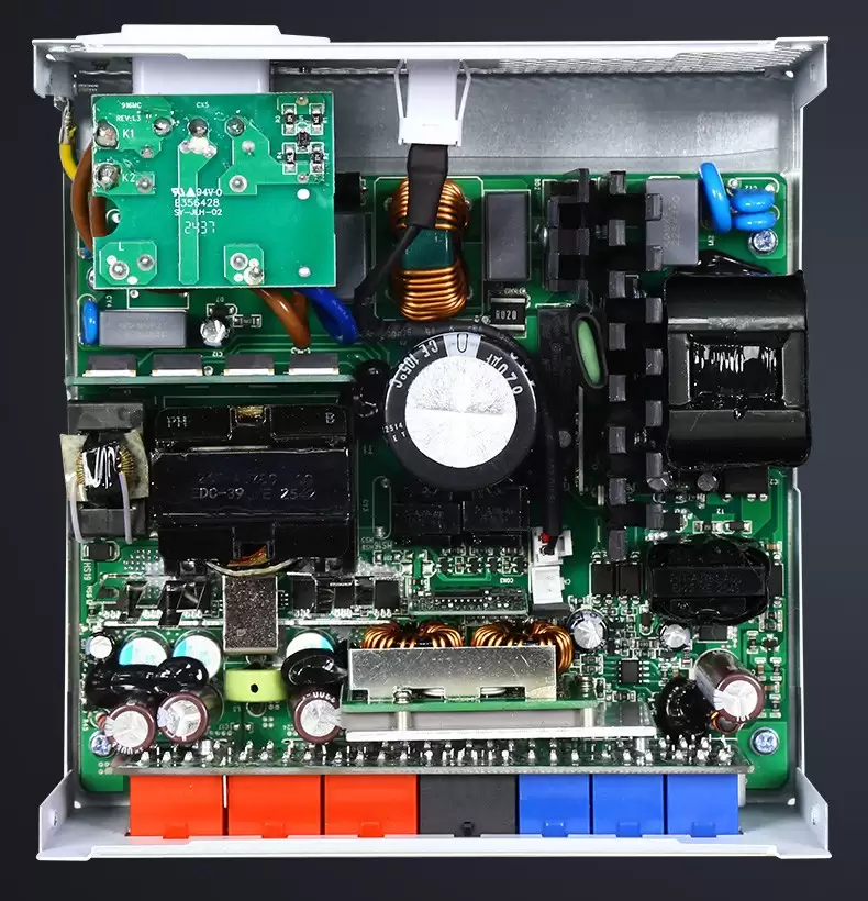 ��������ϵ�е�Դ���У�150mm ���׽� ATX�������껻�� + ����ά��