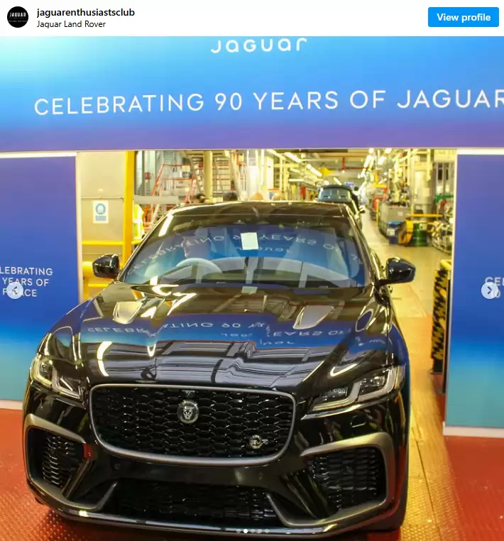 �ݱ�ȼ�ͳ�лĻ�����һ�� F-Pace ������