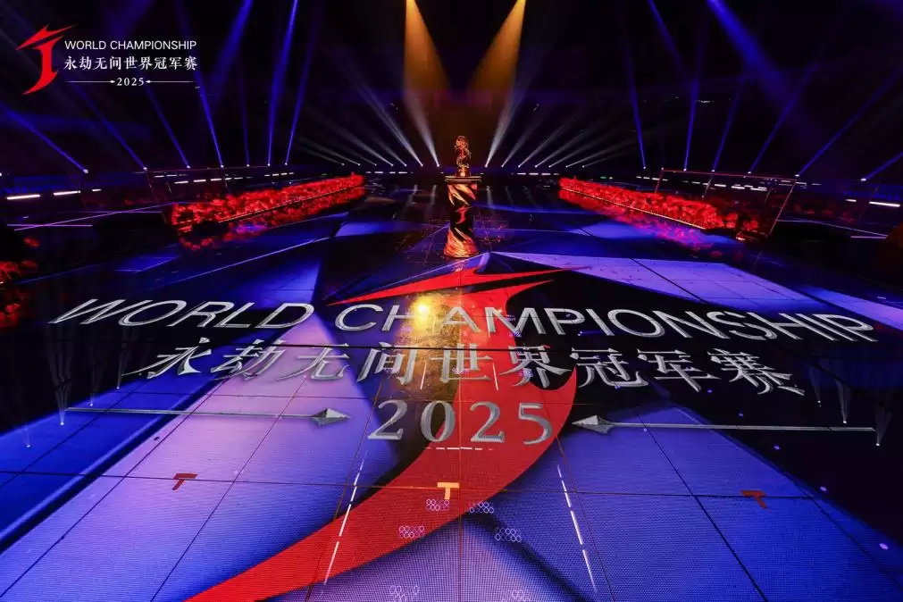 �ݺ��޾� ���и���Young EVNIA���������������޼䡷����ھ���Բ���չ٣�