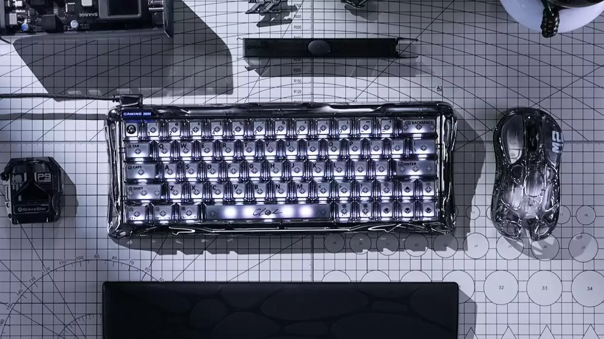 �������� V60 ҹ������������У�PC ���ʷ������������ Fn ��С����