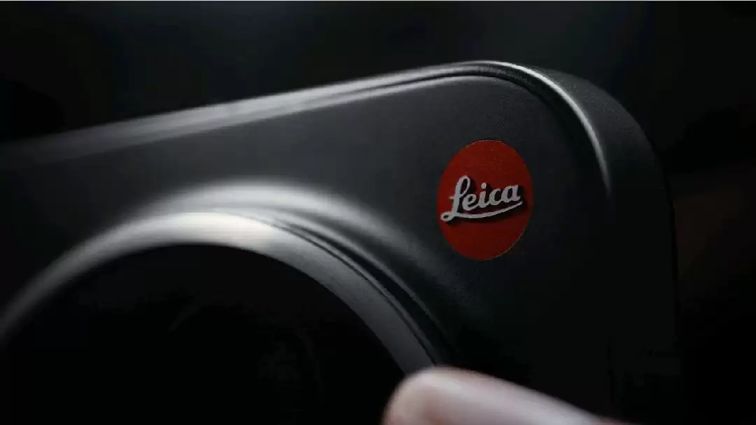 ¬ΰ����С�� 17 Ultra �⿨���ʦ�佹����������������ֻ���һ����