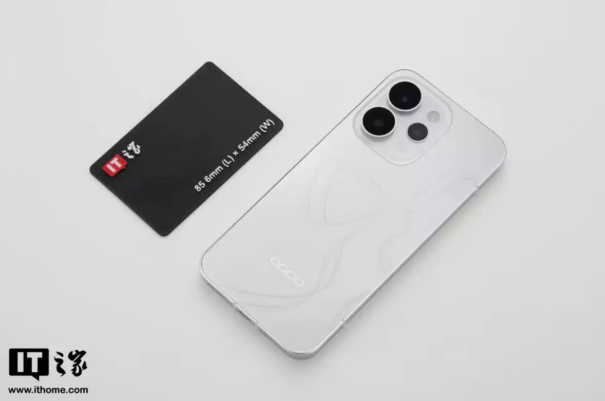 OPPO Reno15 ����ɫ�����Ƿۡ��µ����У���ҵ�׷�������դ���գ�2999 Ԫ��