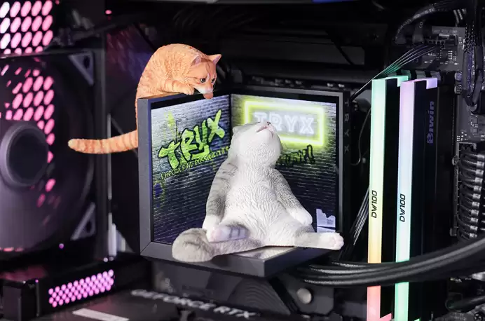 TRYX �����ϵ�Ƴ� STAGE Ӱ�� 360 ARGB ��̨ʽ AIO ˮ�䣬����˫ 4 Ӣ����ͷ��