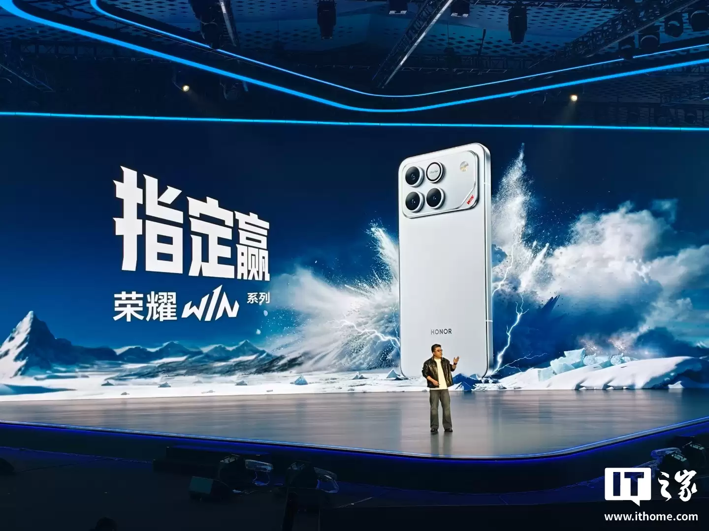 2599 Ԫ����ҫ WIN / RT ϵ���ֻ���ʽ��������������ɢ�����÷�����ơ�10000 ����ʱ���